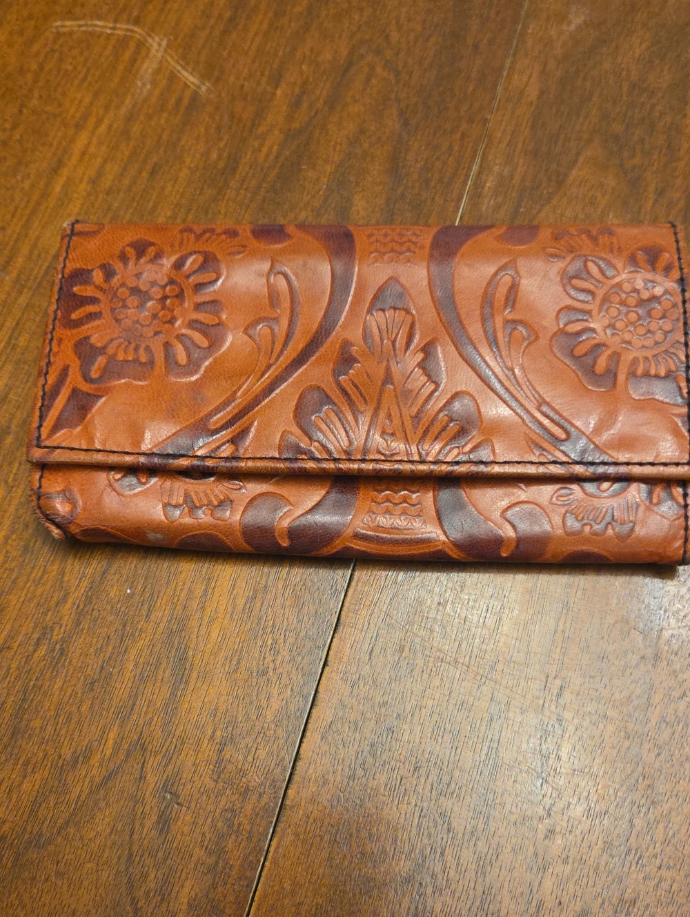 Tooled Leather Vintage Floral Leather Clutch Wallet - Brown